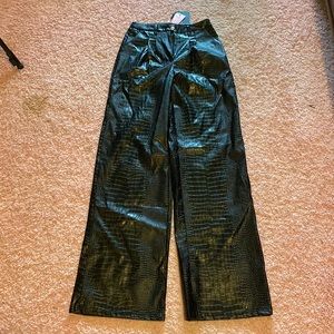 Prettylittlething Black Croc Faux Leather Wide Leg Pant. Size 4